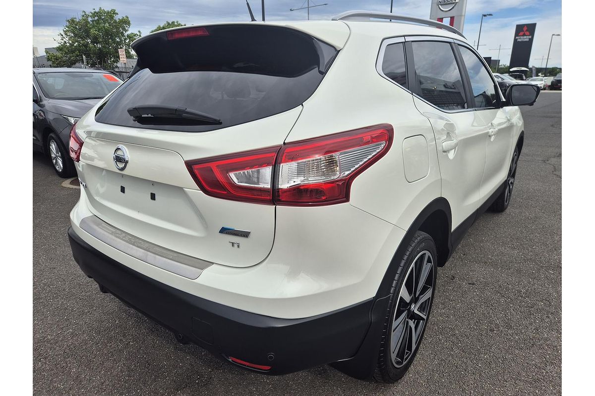 2015 Nissan QASHQAI Ti J11