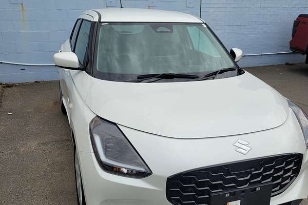 2024 Suzuki Swift Hybrid Plus UZ