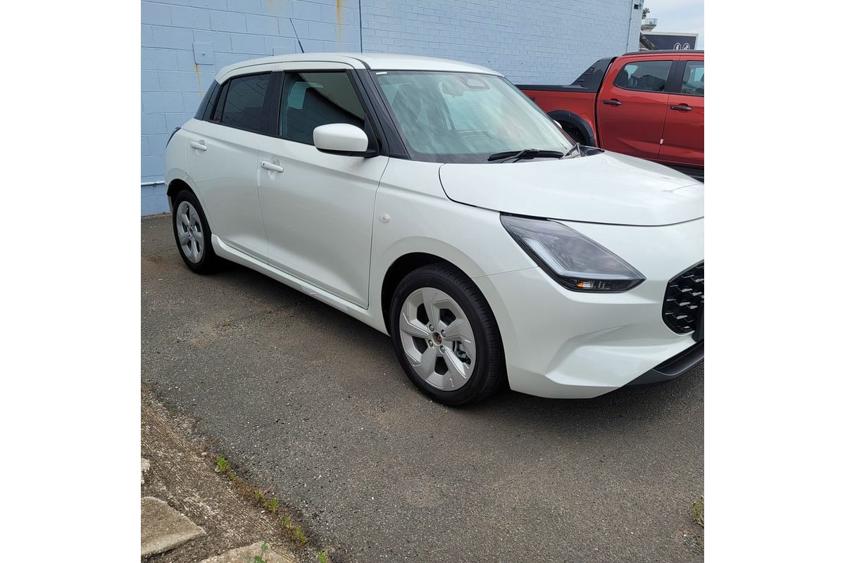 2024 Suzuki Swift Hybrid Plus UZ