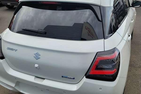 2024 Suzuki Swift Hybrid Plus UZ