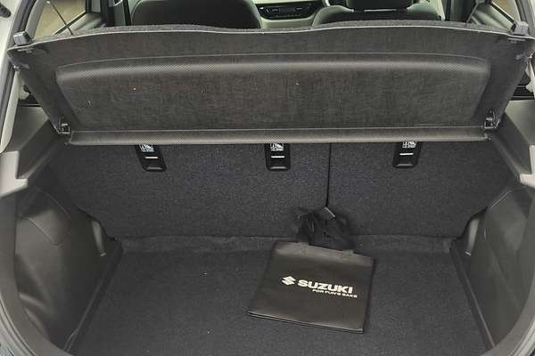 2024 Suzuki Swift Hybrid Plus UZ