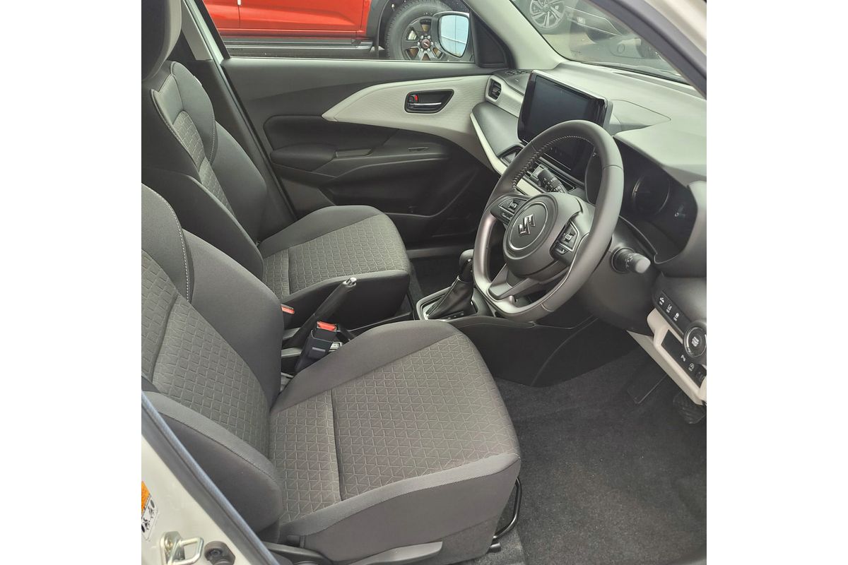 2024 Suzuki Swift Hybrid Plus UZ