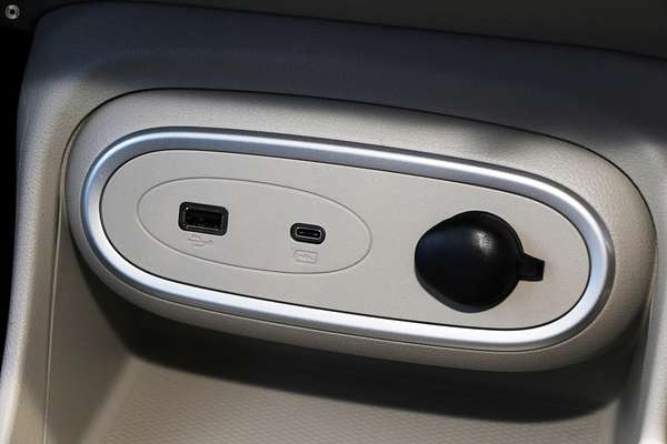 2025 GWM Ora Lux ES11