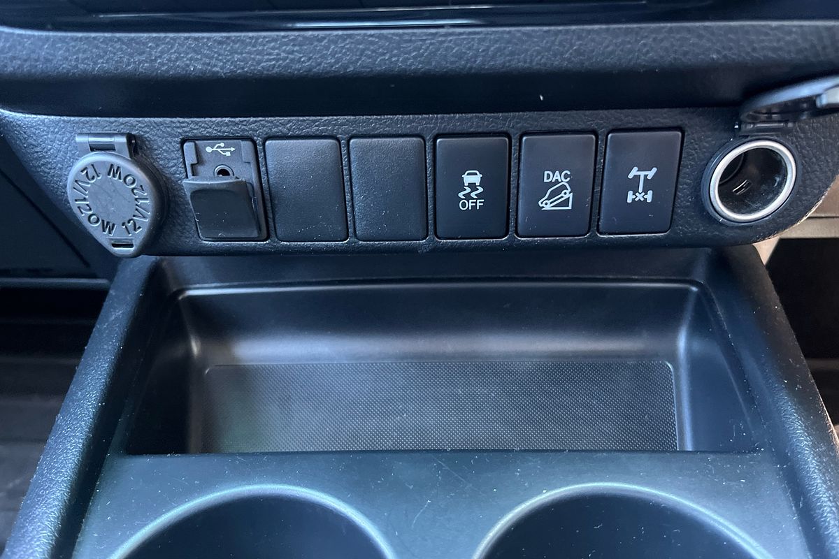 2020 Toyota Hilux SR5 GUN126R 4X4