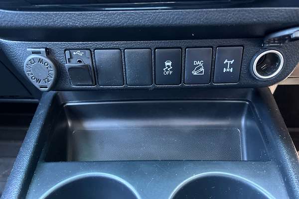 2020 Toyota Hilux SR5 GUN126R 4X4