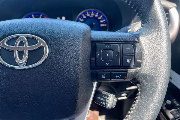 2020 Toyota Hilux SR5 GUN126R 4X4