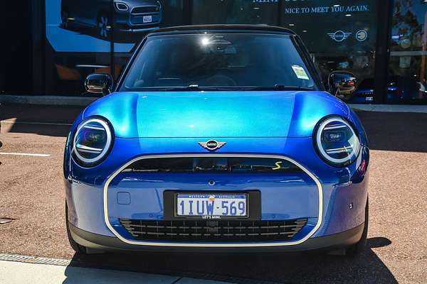 2025 MINI Cooper SE Favoured J01