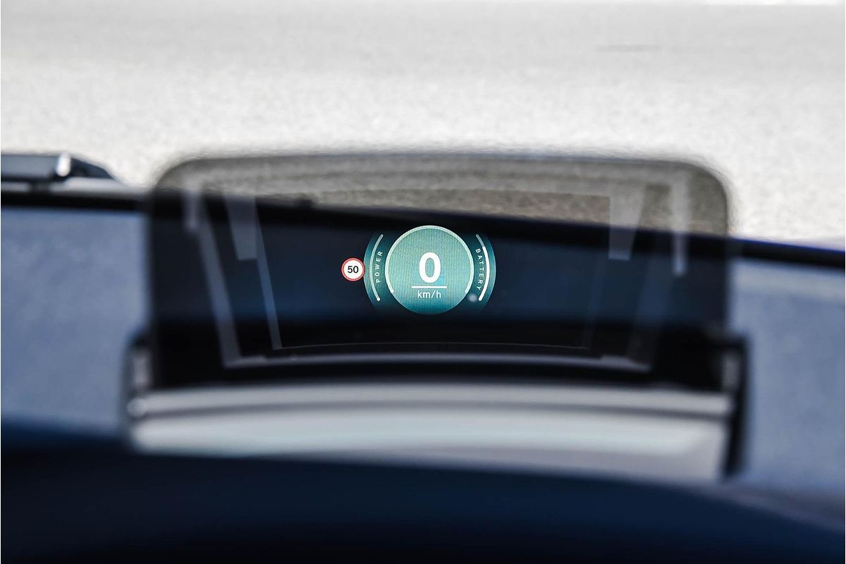 2025 MINI Cooper SE Favoured J01