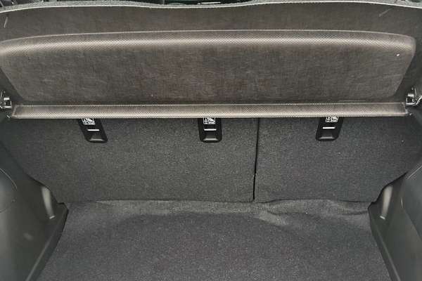 2024 Suzuki Swift Hybrid Plus UZ