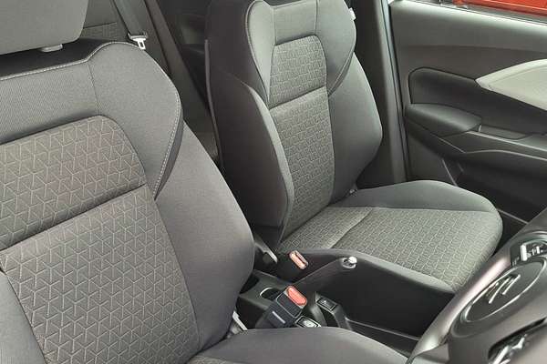 2024 Suzuki Swift Hybrid Plus UZ