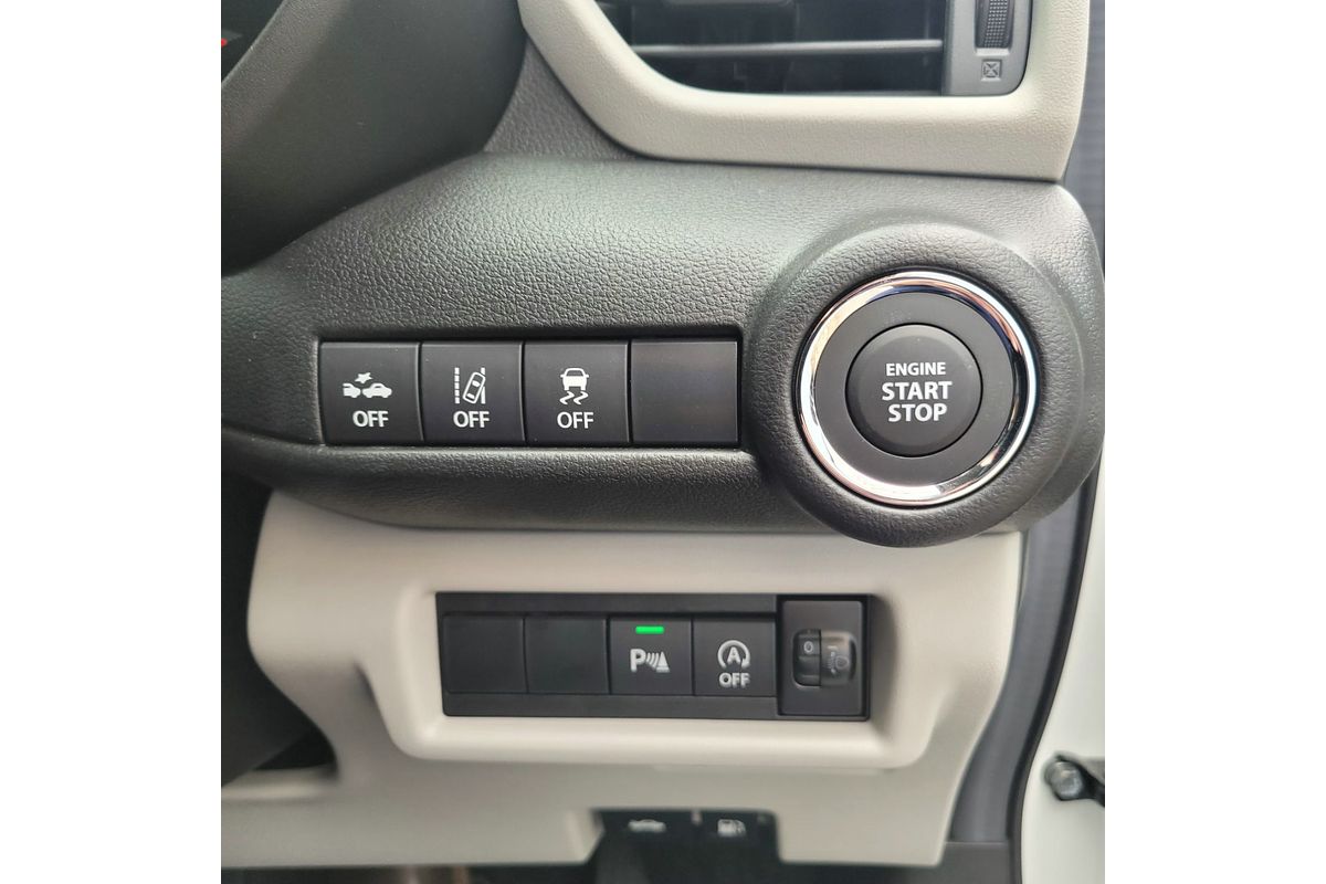 2024 Suzuki Swift Hybrid Plus UZ