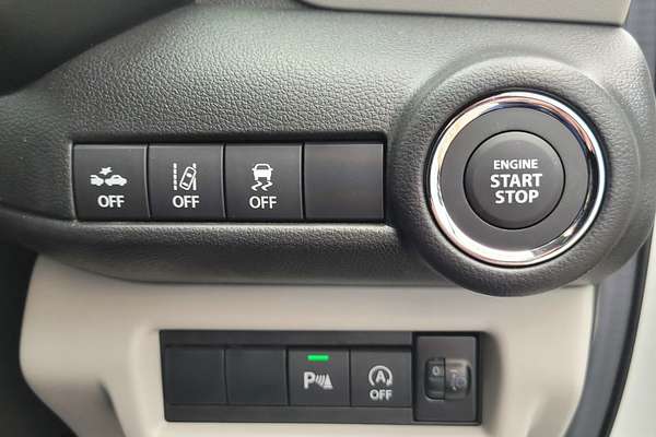 2024 Suzuki Swift Hybrid Plus UZ