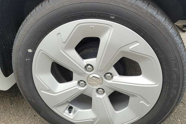 2024 Suzuki Swift Hybrid Plus UZ