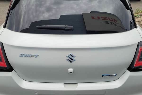 2024 Suzuki Swift Hybrid Plus UZ