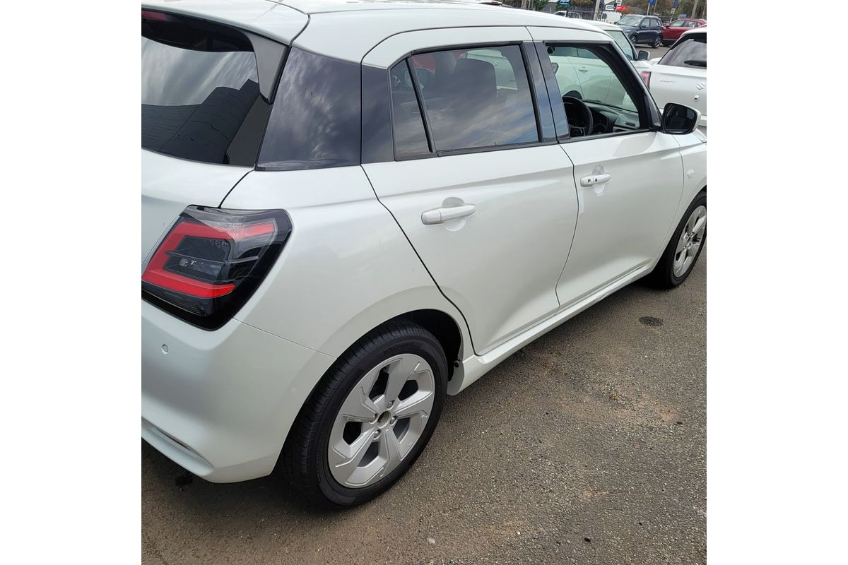 2024 Suzuki Swift Hybrid Plus UZ