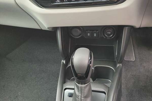 2024 Suzuki Swift Hybrid Plus UZ