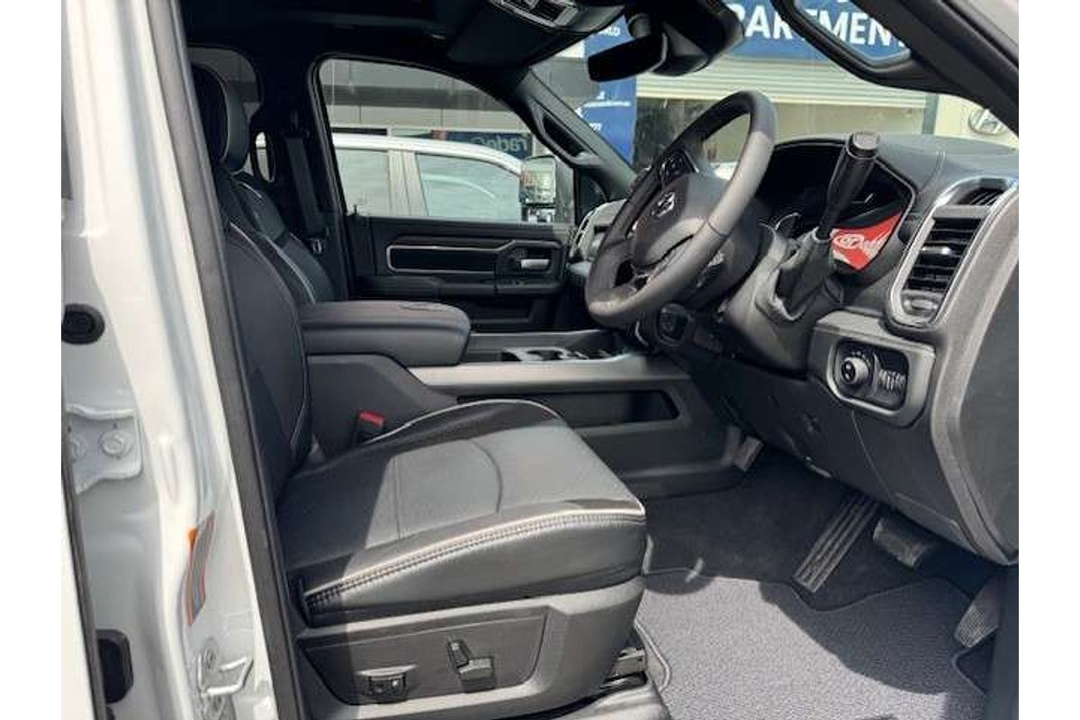 2025 RAM 2500 Laramie DJ 4X4