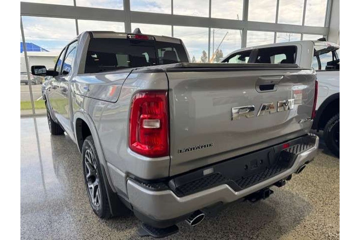 2025 RAM 1500 Laramie Sport Hurricane SO RamBox DT 4X4 SWB