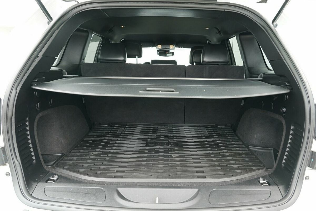 2020 Jeep Grand Cherokee Night Eagle WK