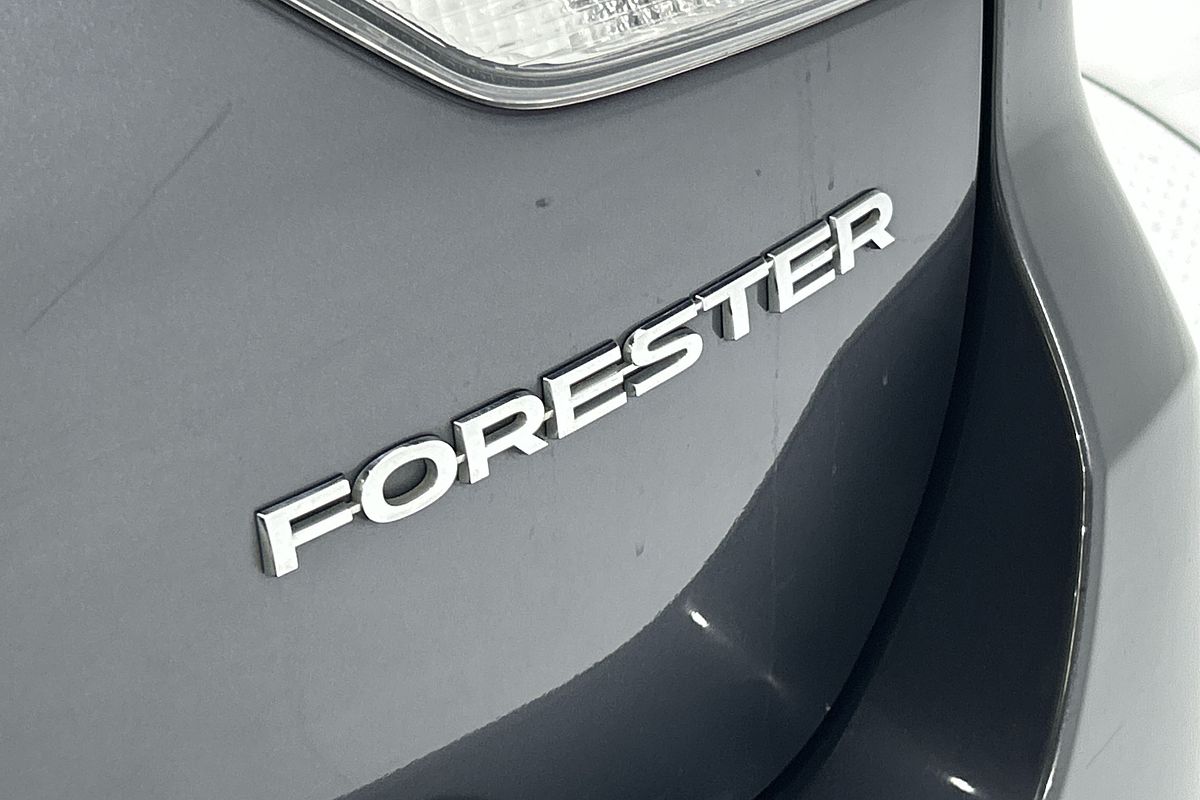 2020 Subaru Forester 2.5i S5