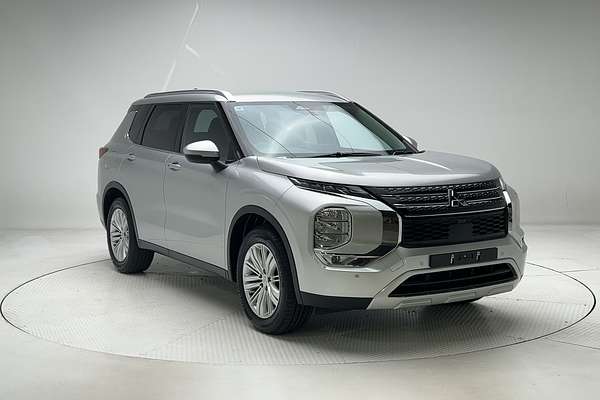 2023 Mitsubishi Outlander LS ZM