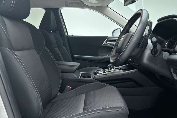 2023 Mitsubishi Outlander LS ZM