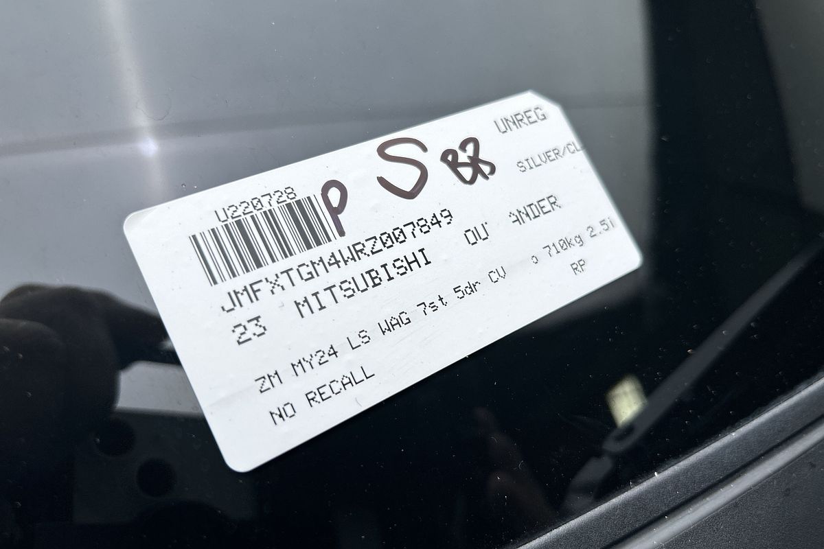 2023 Mitsubishi Outlander LS ZM