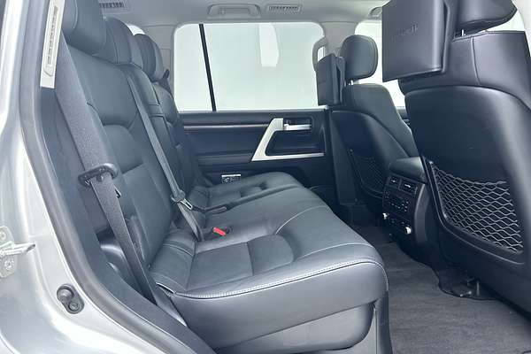 2018 Toyota Landcruiser Sahara VDJ200R