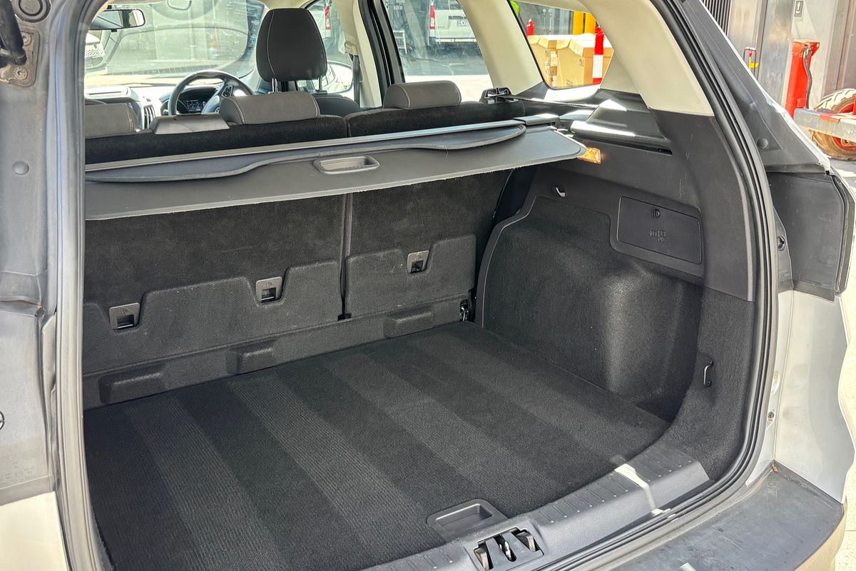 2017 Ford Escape ESCAPE AMBIENTE (FWD) M9MA