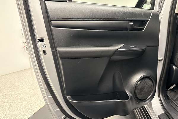 2024 Toyota Hilux SR GUN126R 4X4