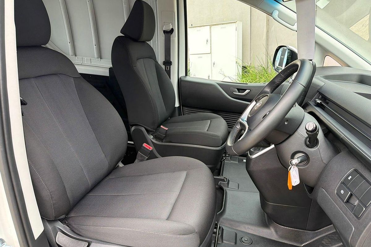 2024 Hyundai STARIA LOAD US4.V3