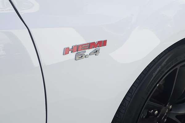 2021 Chrysler 300 SRT Core LX