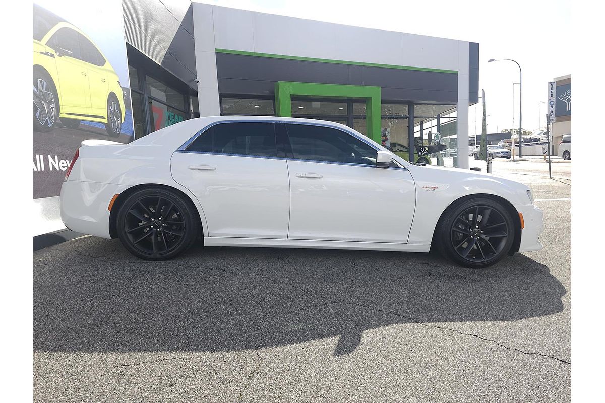 2021 Chrysler 300 SRT Core LX