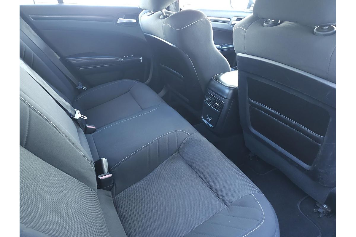 2021 Chrysler 300 SRT Core LX