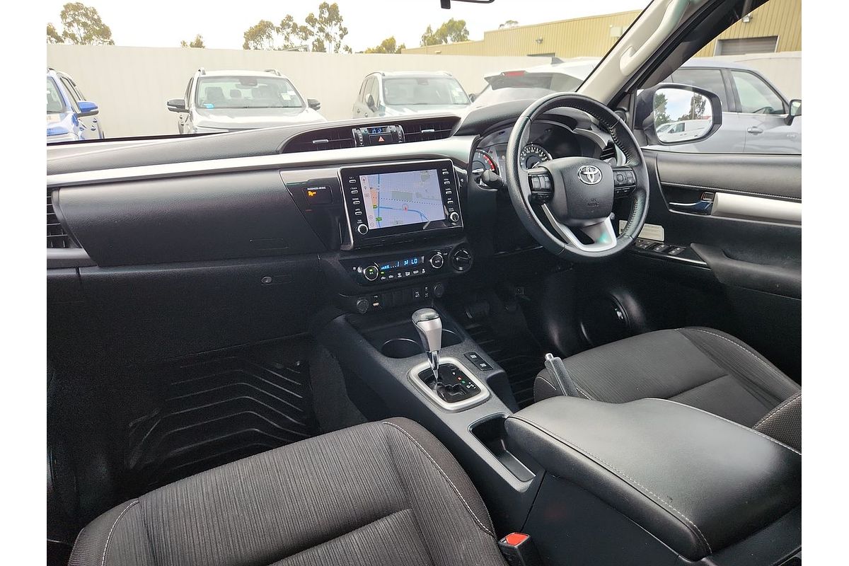2020 Toyota Hilux SR5 GUN126R 4X4