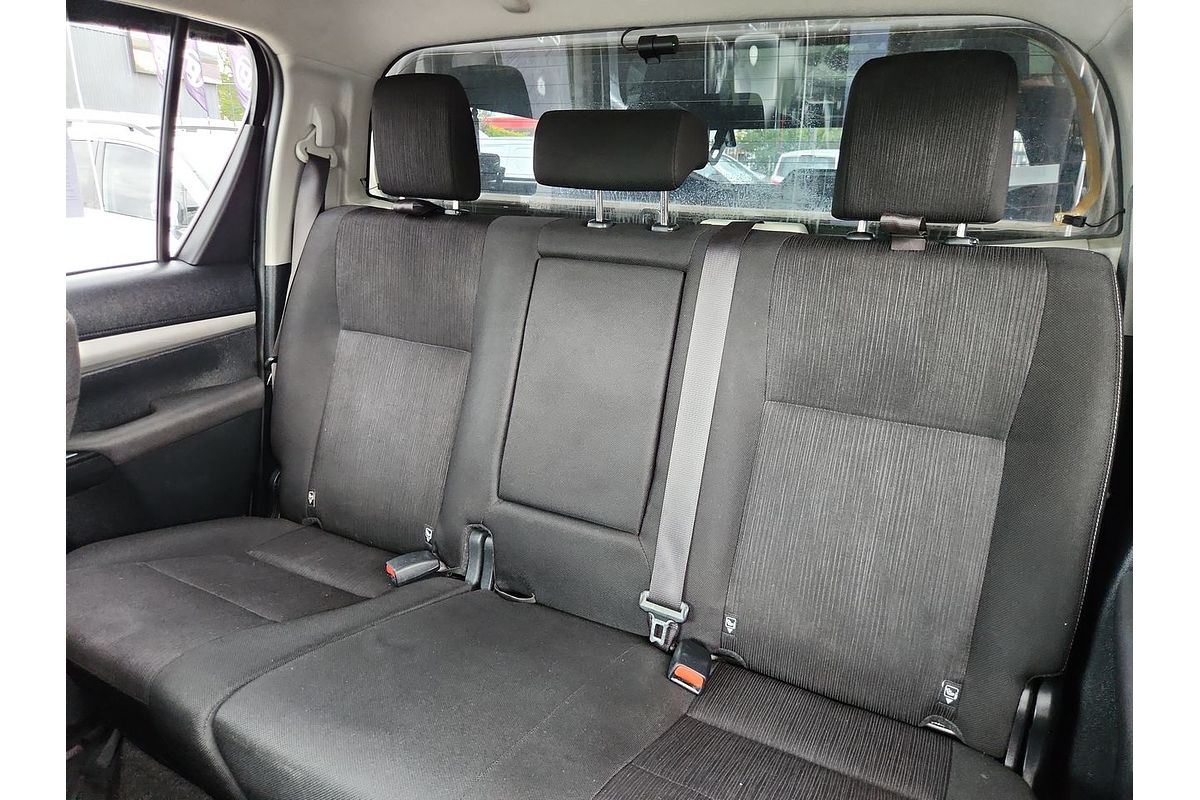 2020 Toyota Hilux SR5 GUN126R 4X4