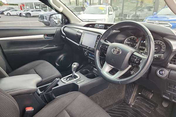 2020 Toyota Hilux SR5 GUN126R 4X4
