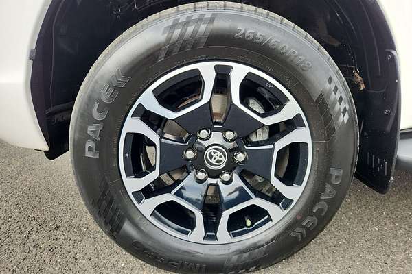 2020 Toyota Hilux SR5 GUN126R 4X4