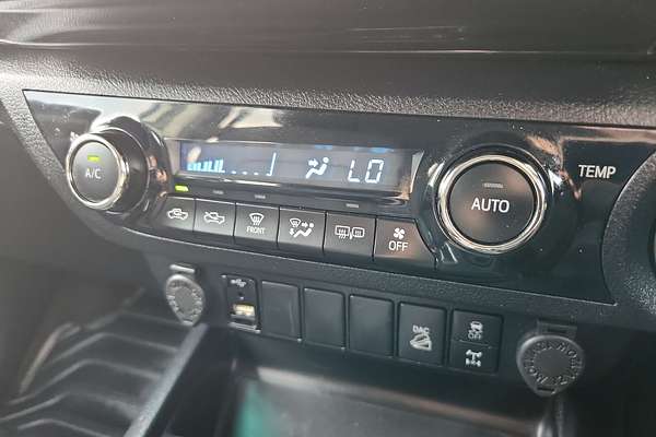 2020 Toyota Hilux SR5 GUN126R 4X4