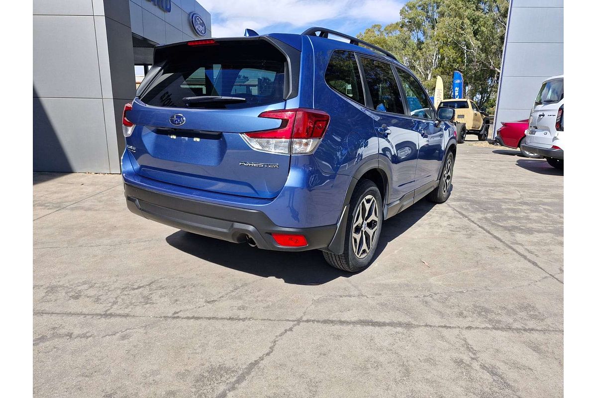 2023 Subaru Forester 2.5i 50 Years Edition S5