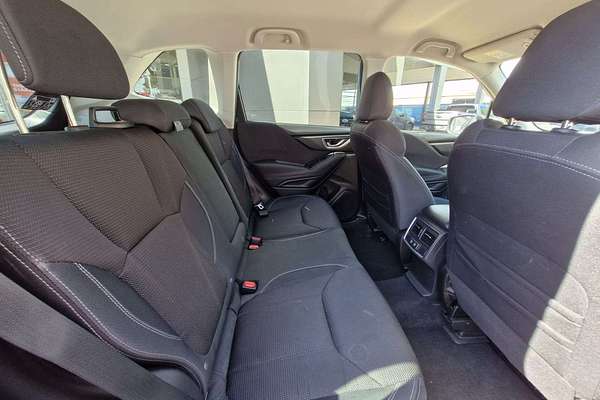 2023 Subaru Forester 2.5i 50 Years Edition S5