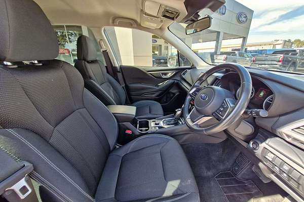 2023 Subaru Forester 2.5i 50 Years Edition S5