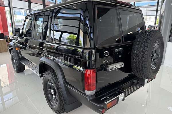 2025 Toyota Landcruiser GXL GDJL76R
