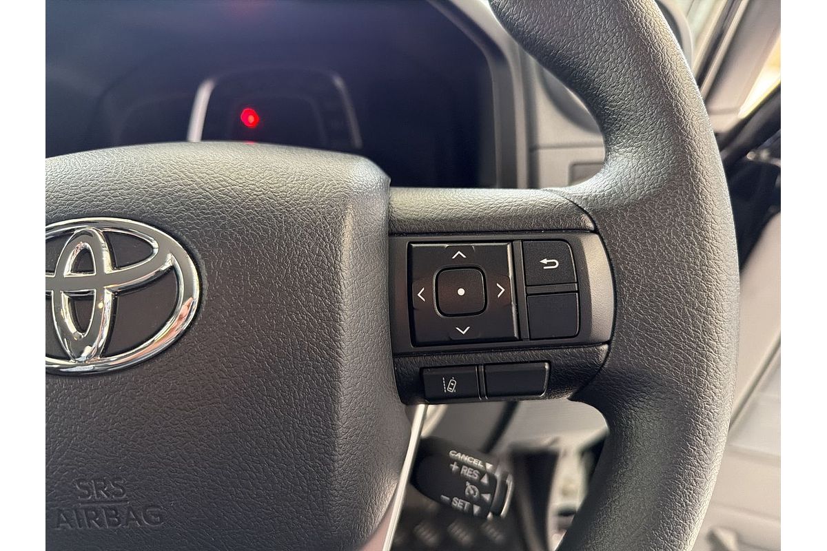 2025 Toyota Landcruiser GXL GDJL76R