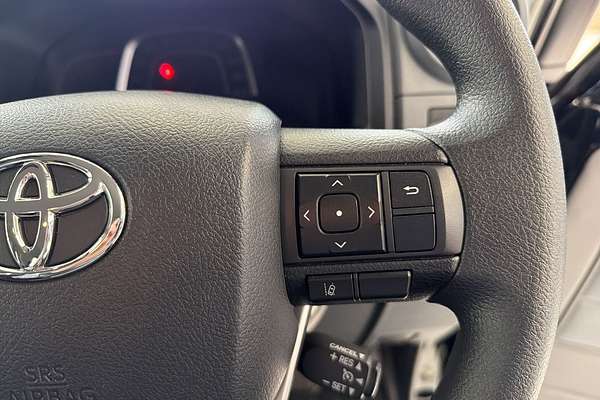 2025 Toyota Landcruiser GXL GDJL76R