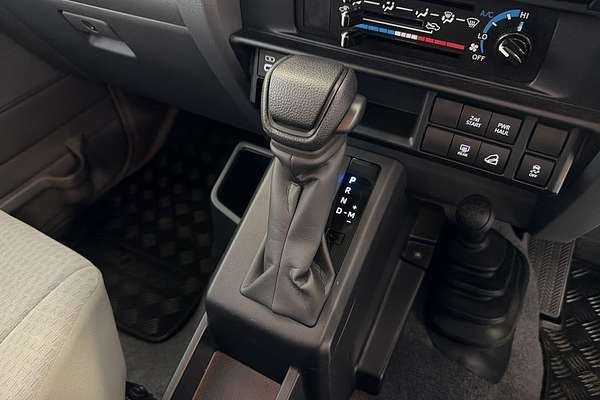 2025 Toyota Landcruiser GXL GDJL76R