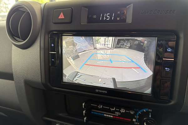 2025 Toyota Landcruiser GXL GDJL76R