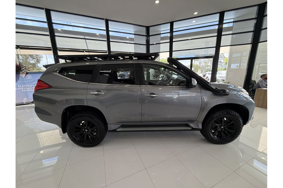 2019 Mitsubishi Pajero Sport Black Edition QE