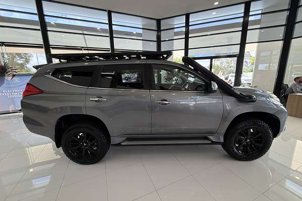2019 Mitsubishi Pajero Sport Black Edition QE
