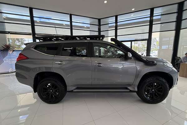 2019 Mitsubishi Pajero Sport Black Edition QE